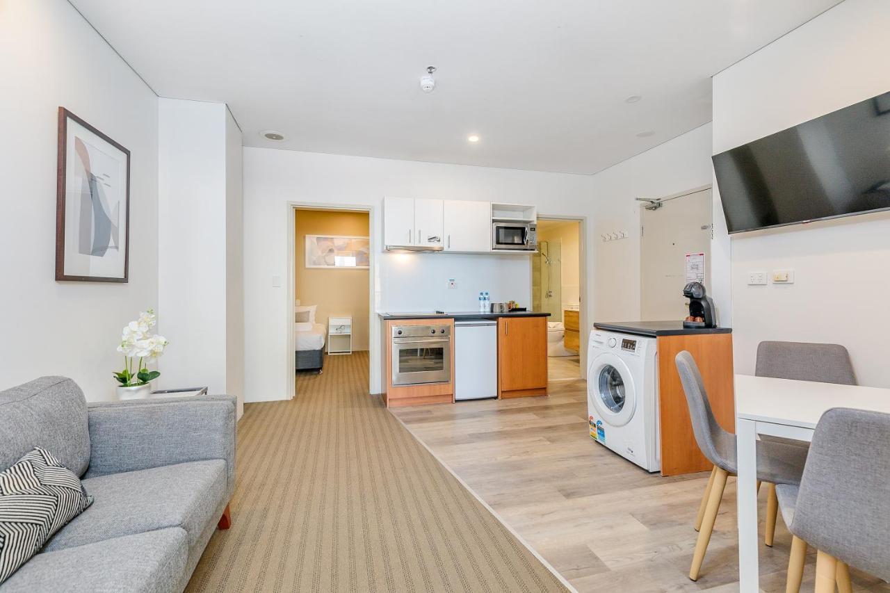 All Suites Perth Buitenkant foto