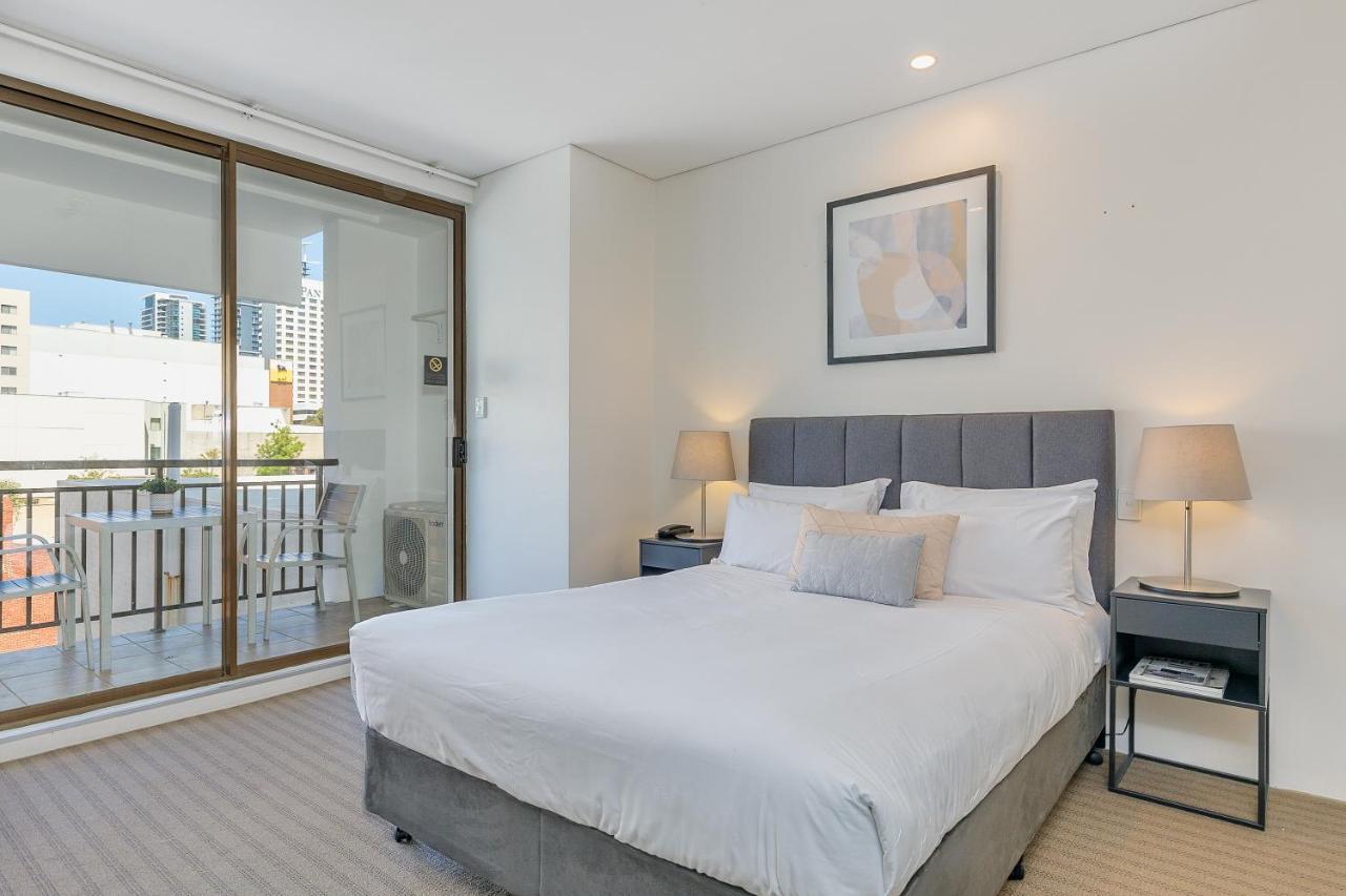 All Suites Perth Buitenkant foto