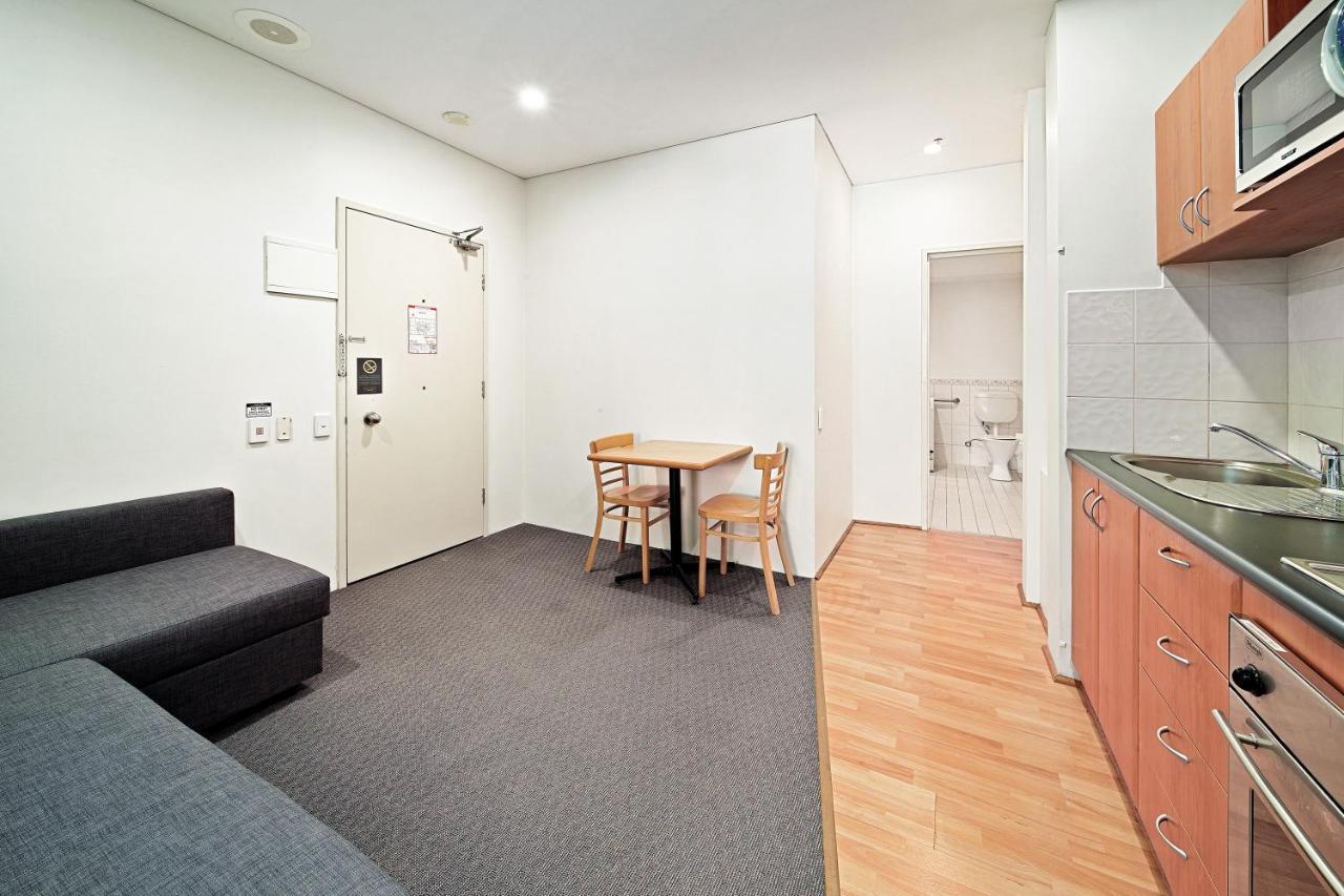 All Suites Perth Buitenkant foto