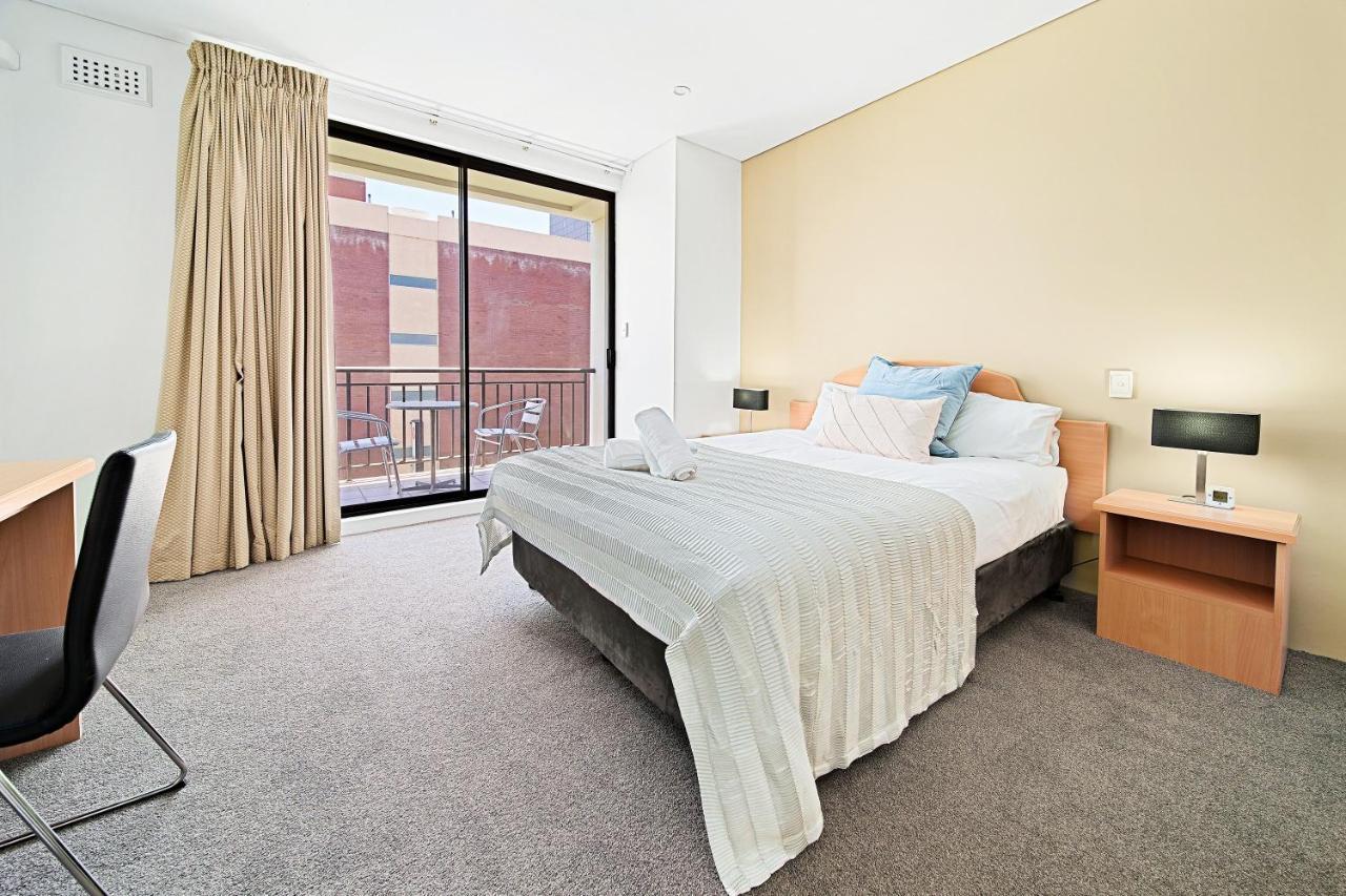All Suites Perth Buitenkant foto