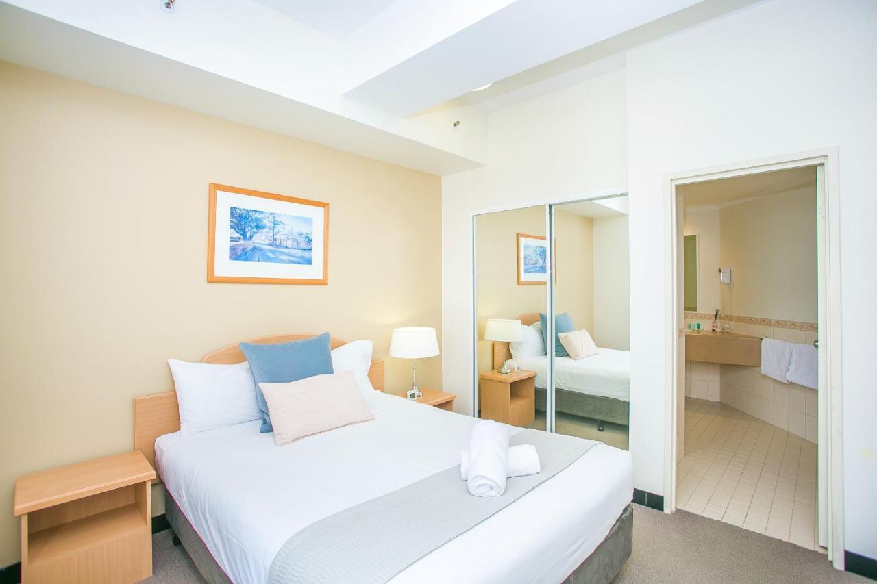 All Suites Perth Buitenkant foto