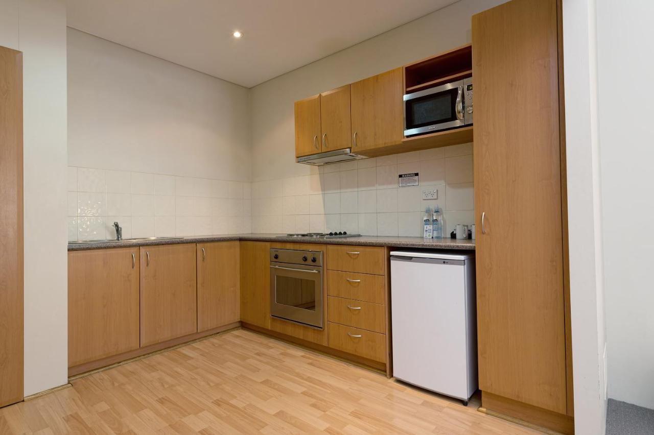 All Suites Perth Buitenkant foto